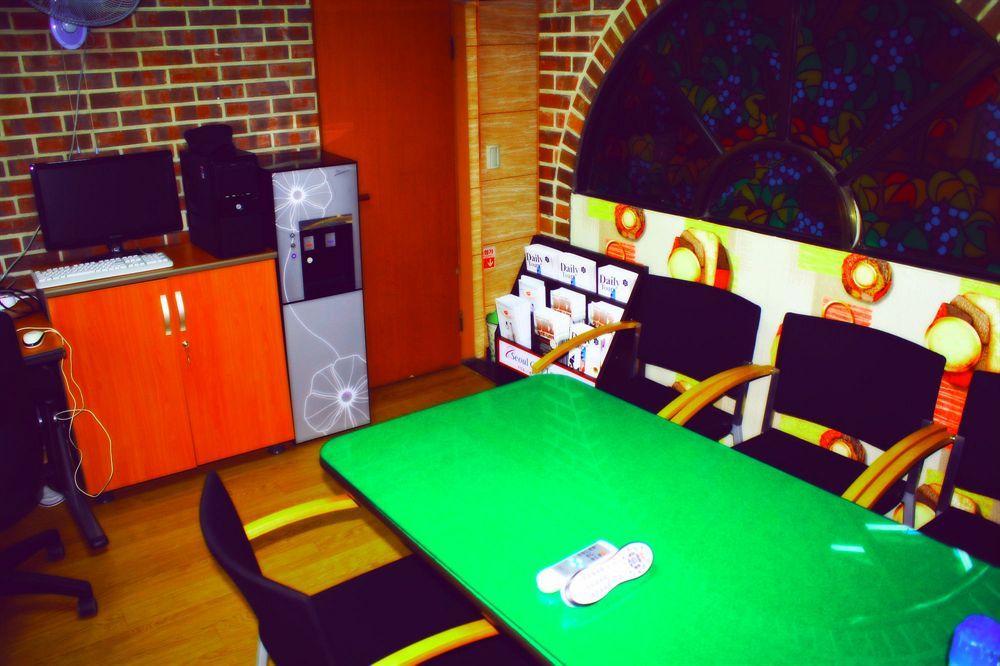 Oppa Hostel Séoul Extérieur photo