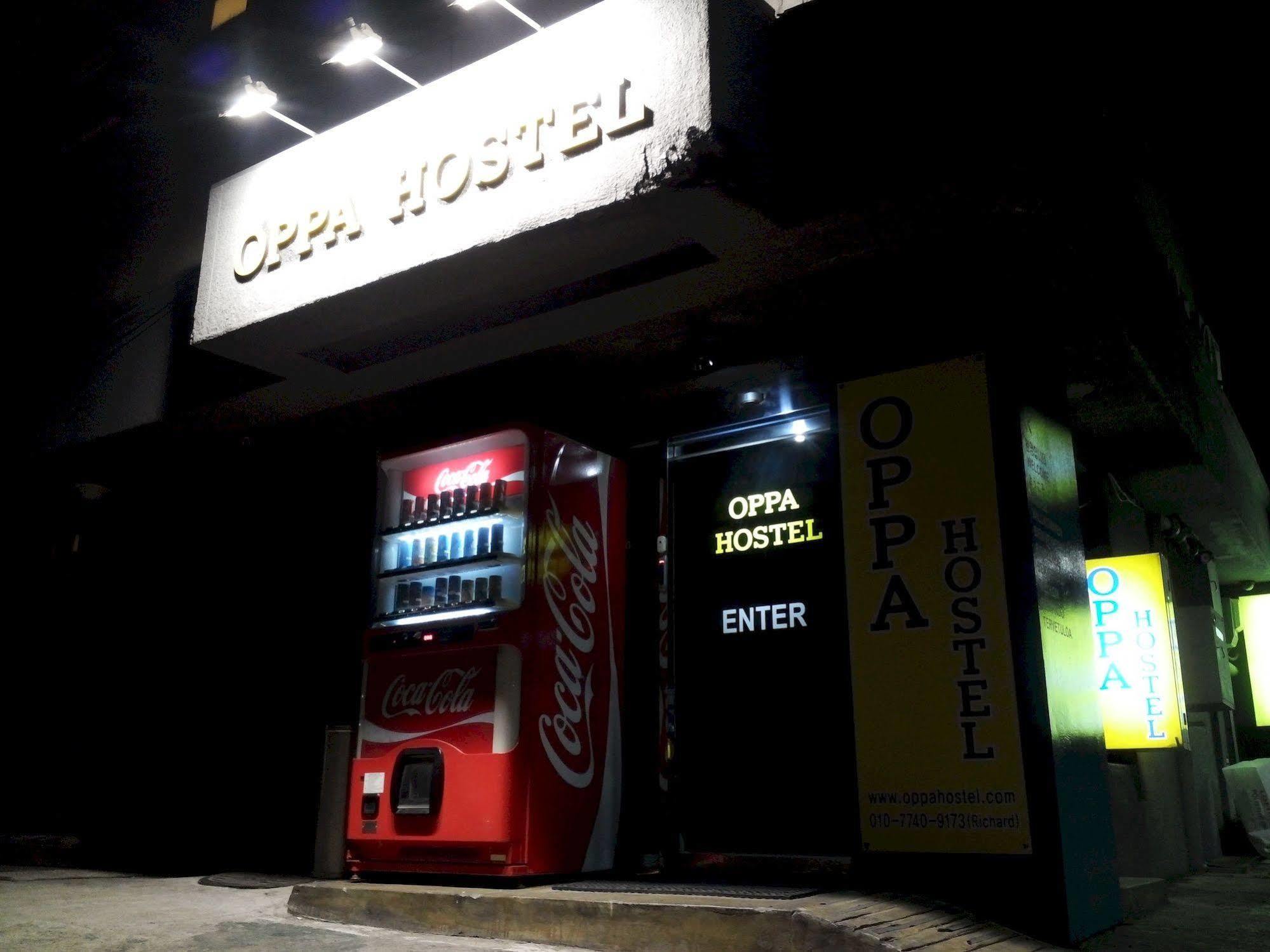 Oppa Hostel Séoul Extérieur photo
